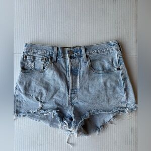 Levi’s 501 light denim short size 30